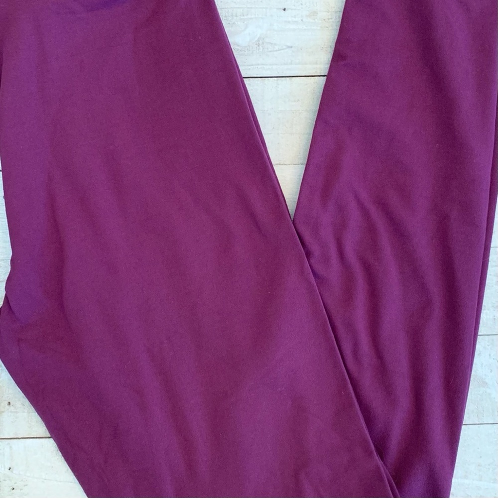 **2 for $14** LuLaRoe solid purple leggings - new!